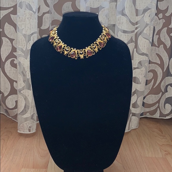 Gold statement necklace - Picture 3 of 4
